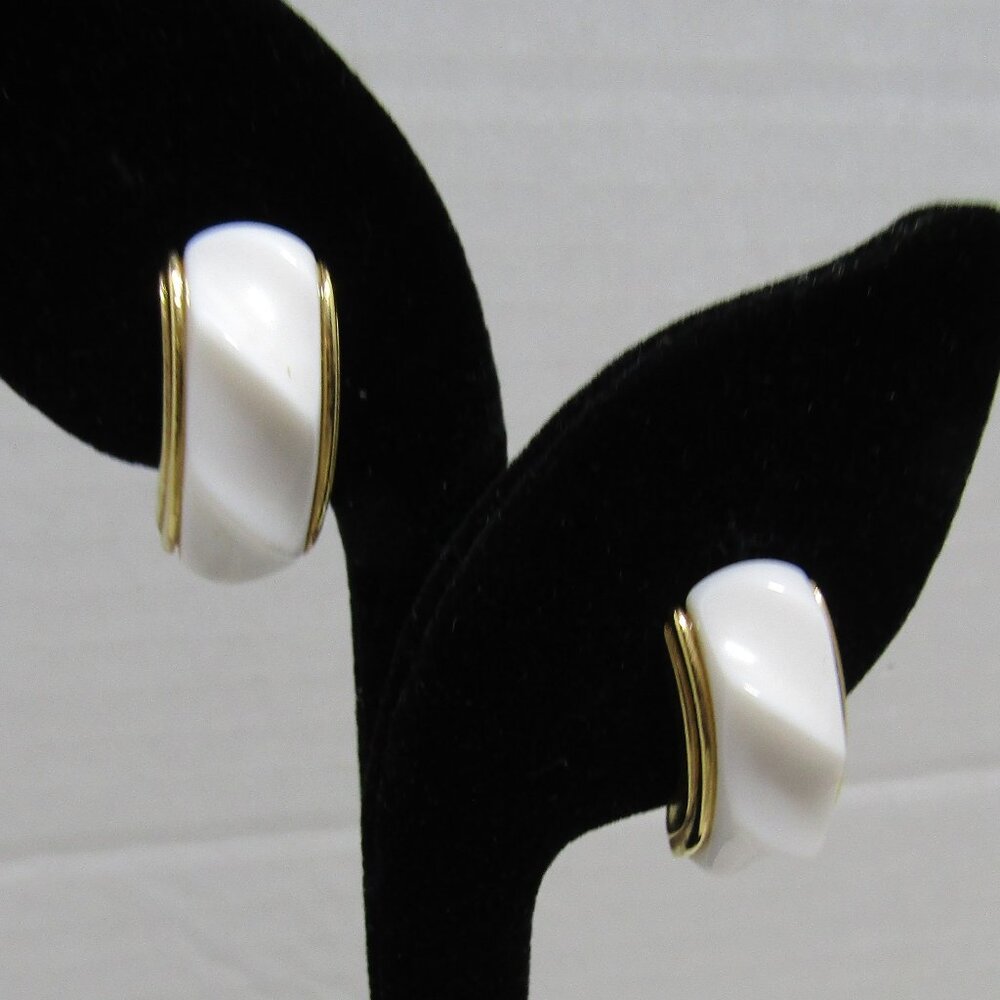 Vintage White & Gold Swirl Lucite Clip-On Earrings